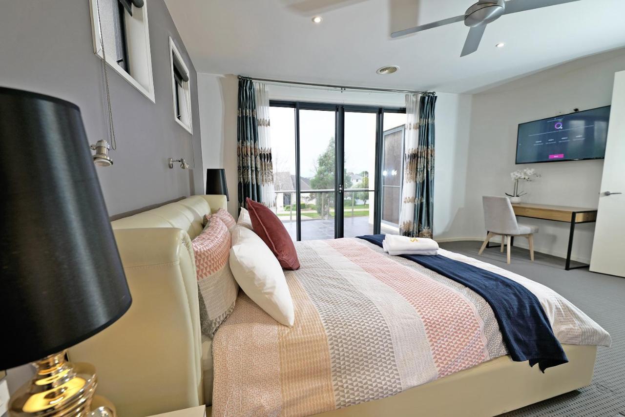 Luxury 7Brm Entire House Lakeview Blackswans Wifi Bbq Resort ポイント・クック エクステリア 写真