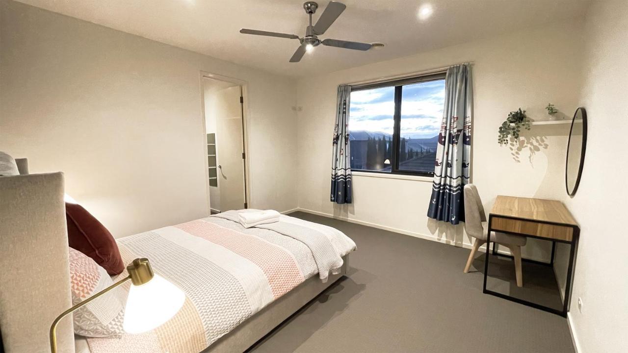 Luxury 7Brm Entire House Lakeview Blackswans Wifi Bbq Resort ポイント・クック エクステリア 写真